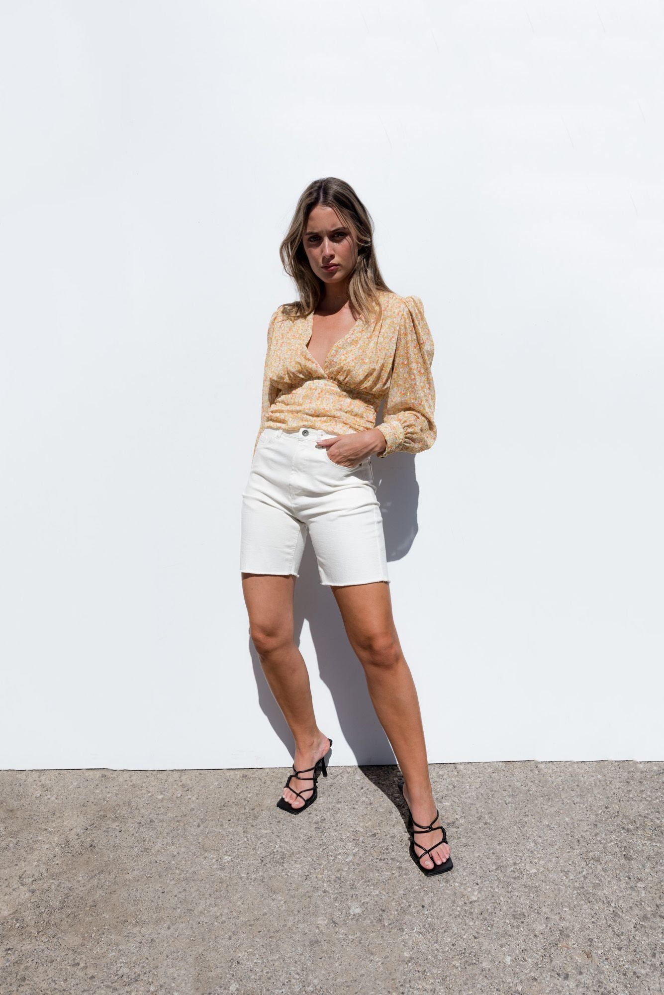 Blusa con stampa floreale